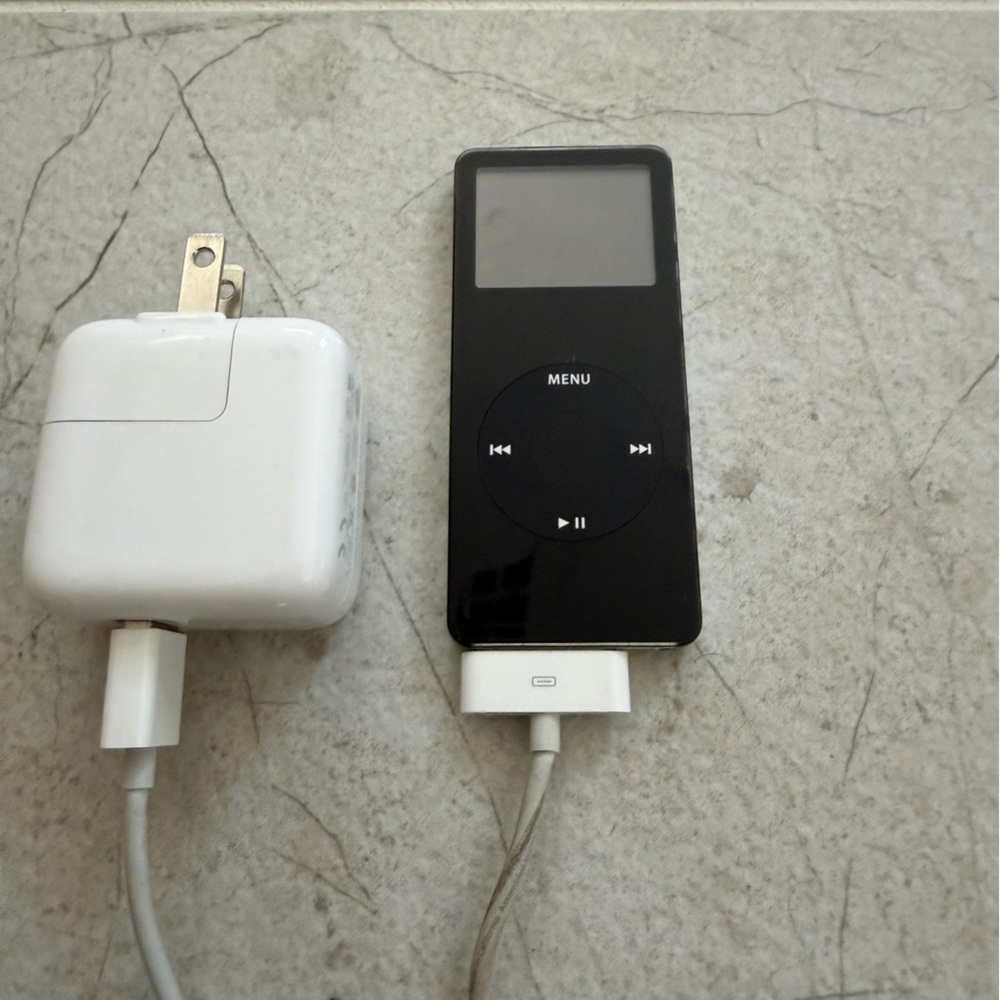 Apple iPod in black 4GB